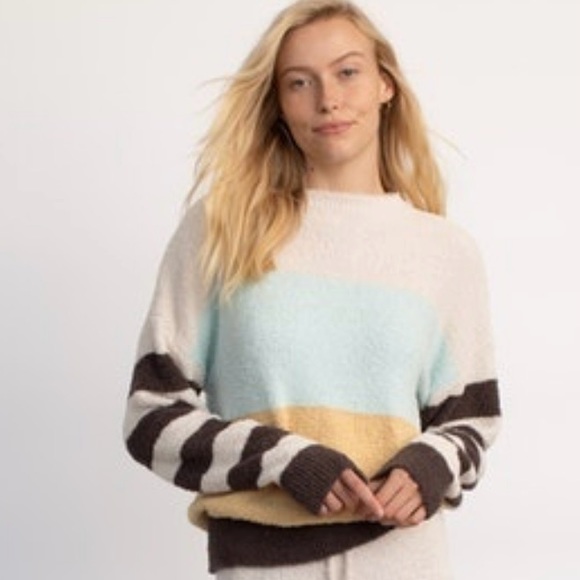 Hello Nite Los Angeles Sweet & Sour Stripe Loungewear Sweater - Picture 7 of 13